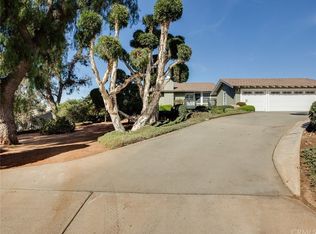10551 Orchard View Ln, Riverside, CA 92503