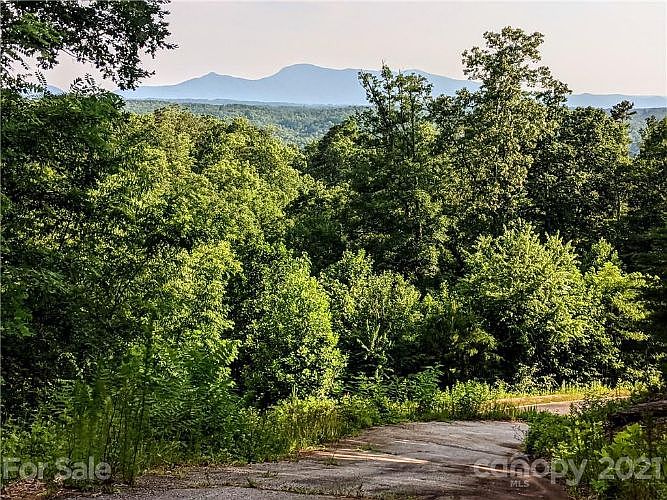 1st image of 495 Rock Ledge Dr
