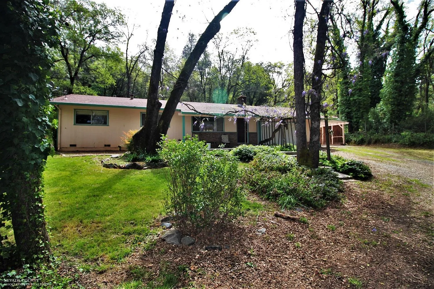 11381 Spenceville Rd photo 1