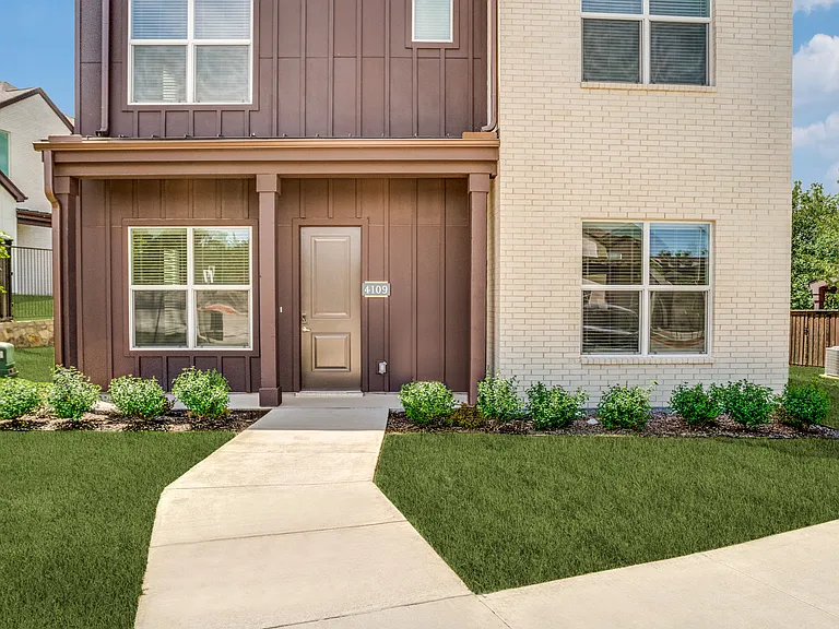 Jefferson Arbor Townhomes — Photo 7