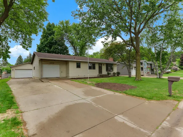 1115 14th St W, Hastings, MN 55033