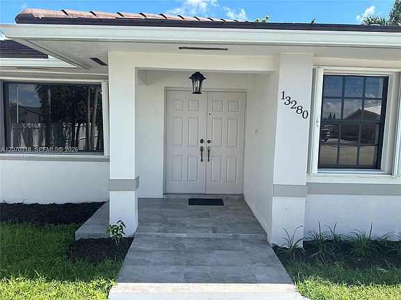 3rd image of 13280 SW 40th Ter