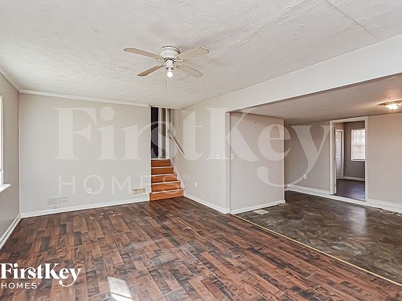 3rd image of 975 Martin Rd