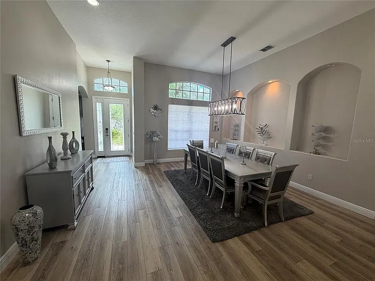 1115 Landale Ct — Photo 5