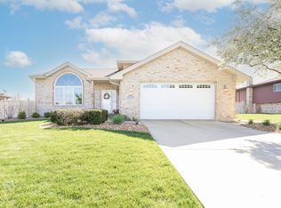 20515 S Grand Prairie Ln, Frankfort, IL 60423