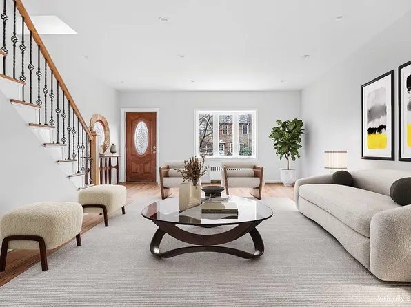 1813 E 31st St, Brooklyn, NY 11234