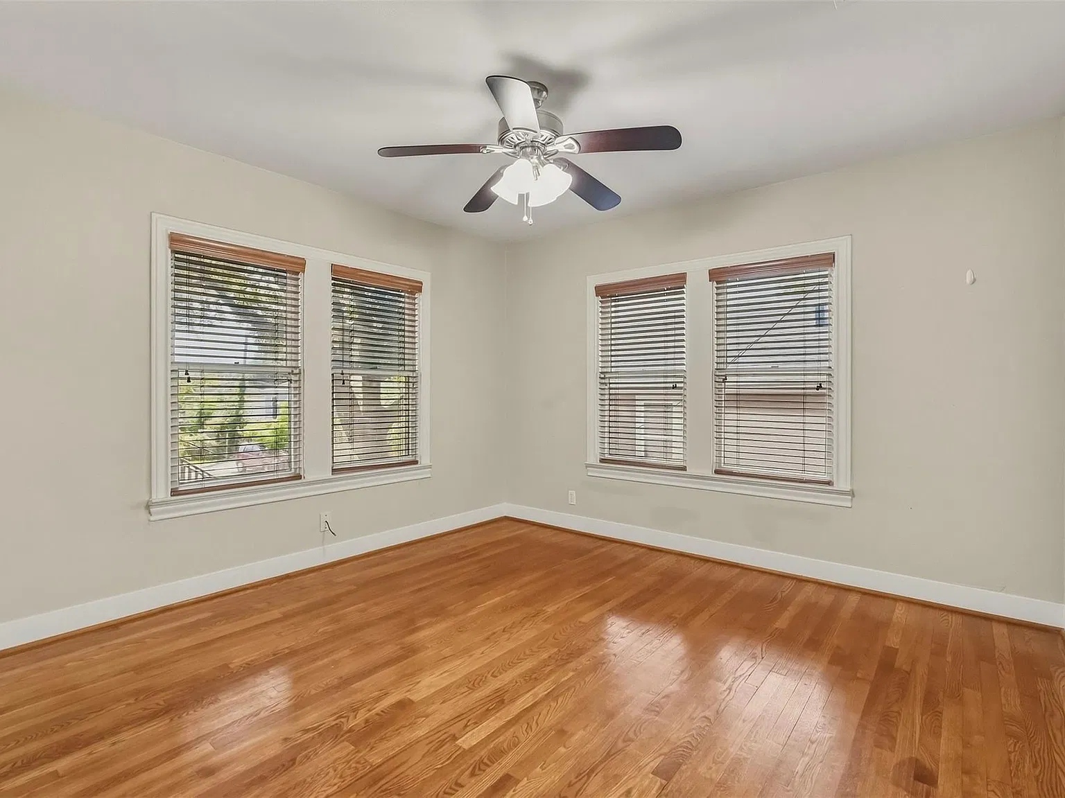 2 bed, 1.0 bath, 1713 sqft, $1,650 — Photo 3