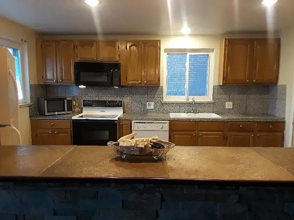 1641 Beeler St, Aurora, CO 80010