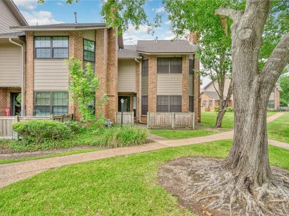 2400 Longmire Dr APT 303, College Station, TX 77845