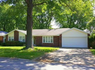 3364 S South Ave, Springfield, MO 65807