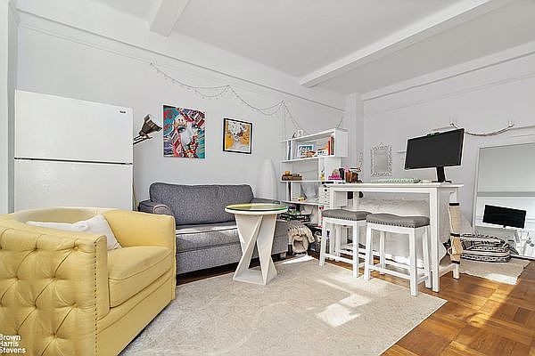 1st image of 322 W 57th St #5JJ