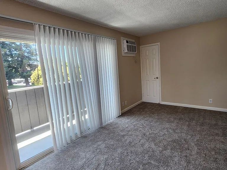 1501 Garcez Dr — Photo 3