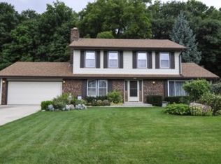 4585 S Camrose Ave, New Berlin, WI 53151