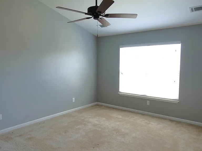 202 Elise Dr #1 — Photo 25