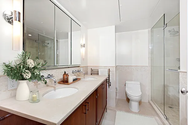 Rented by Douglas Elliman | media 17