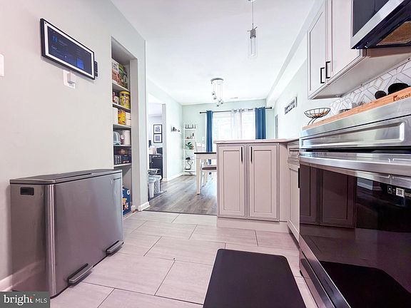3rd image of 12602 Red Pepper Ct