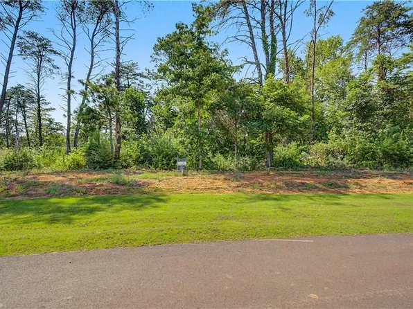 111 Palisade Dr #1, Rydal, GA 30171