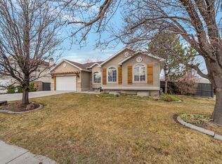 2328 W Stephen Ln S, Riverton, UT 84065