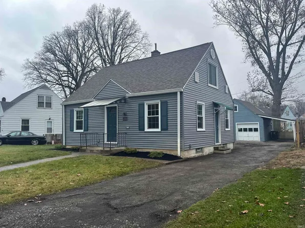 1504 Waldron Cir, Fort Wayne, IN 46807