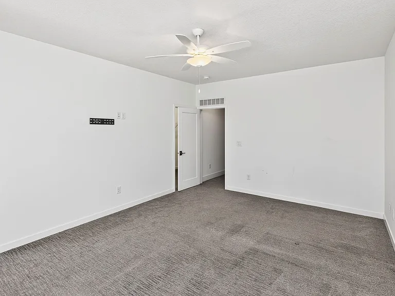 244 E Center St — Photo 26