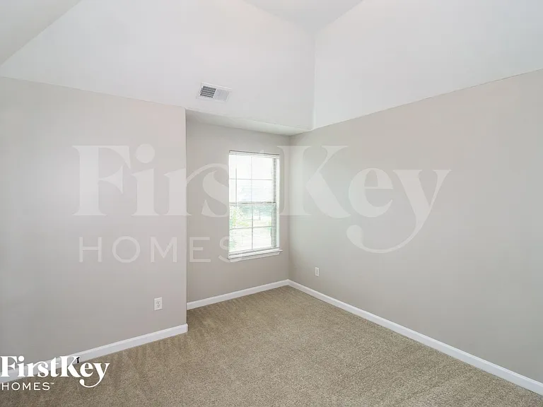 25 Garden Springs Dr — Photo 10