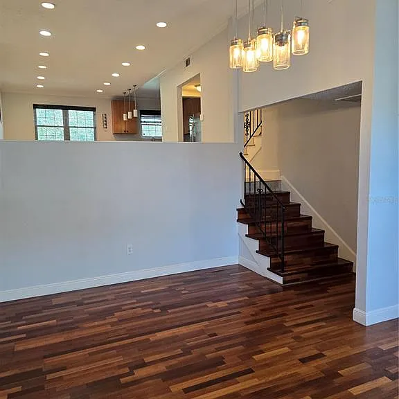 612 E Church St — Photo 5