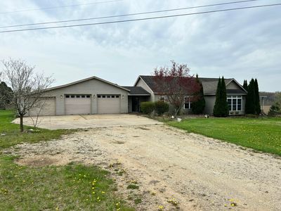 15433 S, Vandalia, MI, 49095