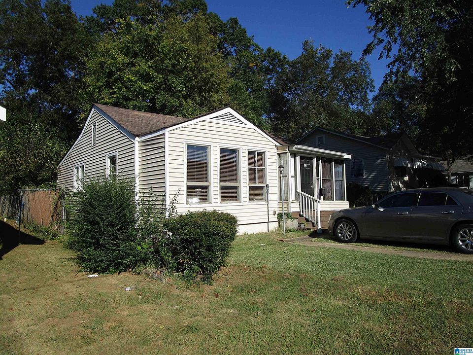 2nd image of 121 71st St N