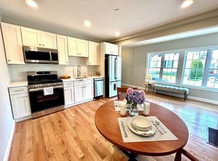 492 Cabot St #1A, Beverly, MA 01915