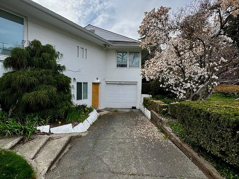 416 S 23rd Ave — Photo 3