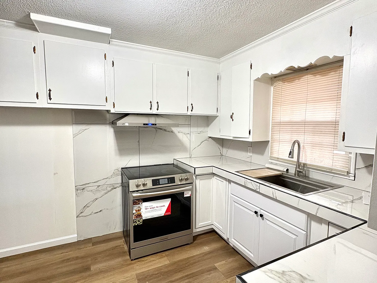4 bed, 2000 sqft, $2,100 — Photo 2