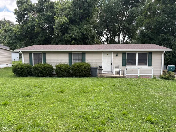 136 W Berry St, Greencastle, IN 46135