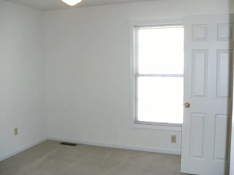 811 E Sherwood Hills Dr — Photo 13