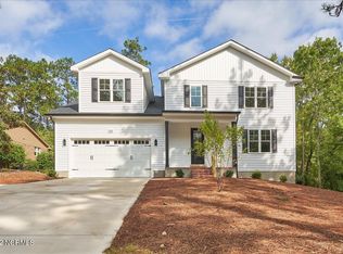 1035 Monticello Dr, Pinehurst, NC 28374