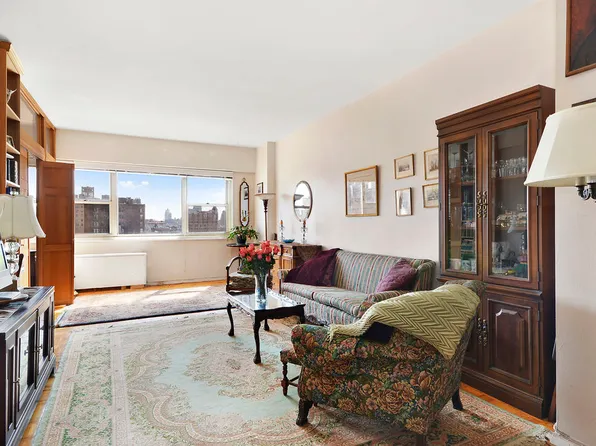 15 Charles Street image 1 of 5