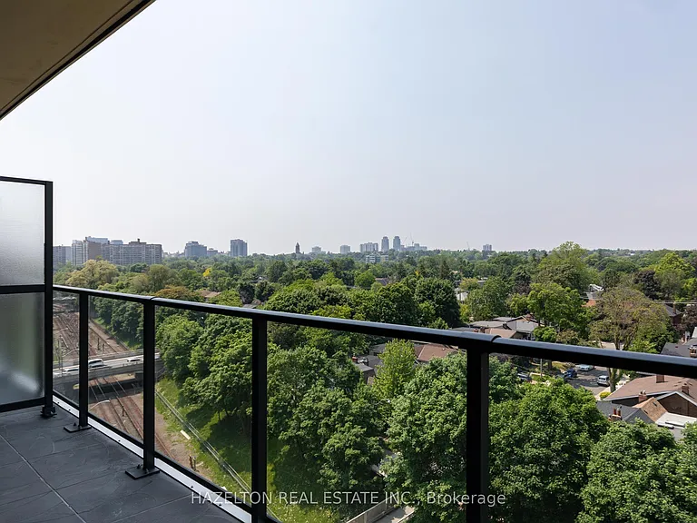 8 Manor Rd W #904 — Photo 29
