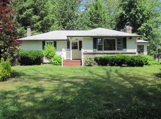 27 Soule Rd, Wilbraham, MA 01095
