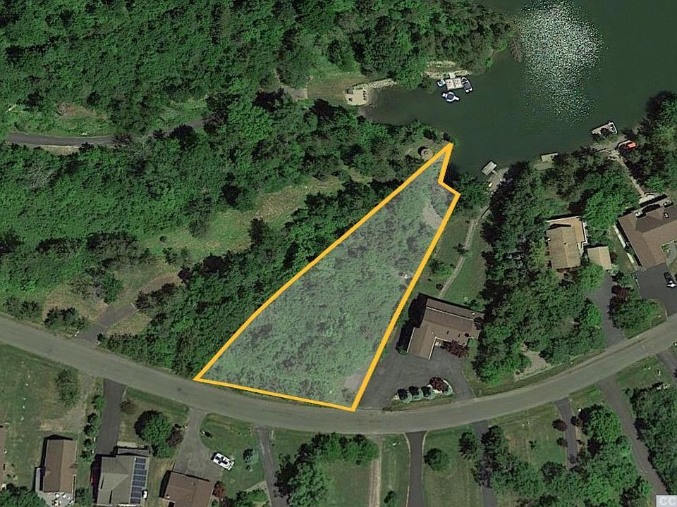 1st image of 77 Longwood Dr #177