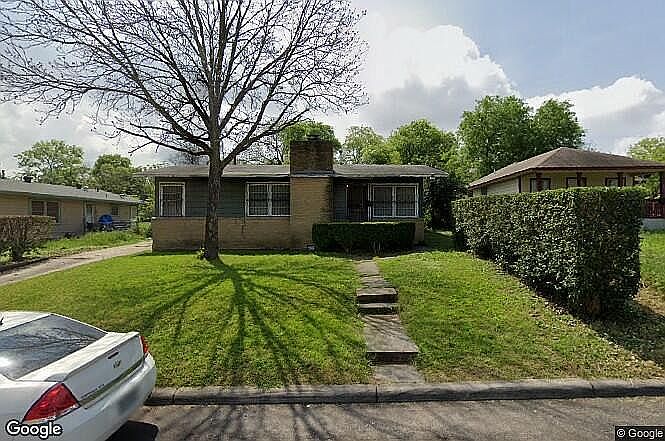 1st image of 118 Sterling St