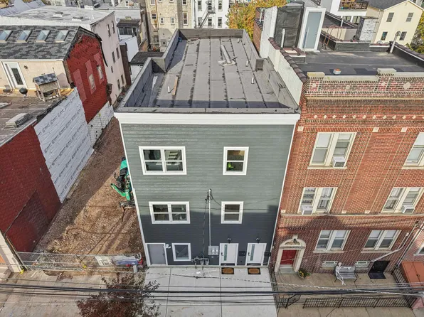 78 Beacon Avenue image 41 of 43