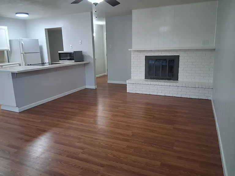 563 Cumberland Dr — Photo 5