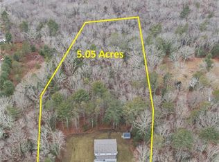 2 Thorpe Ln, Richmond, RI 02892