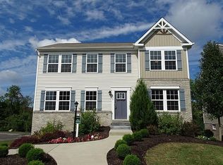 299 Everest Cir, Houston, PA 15342