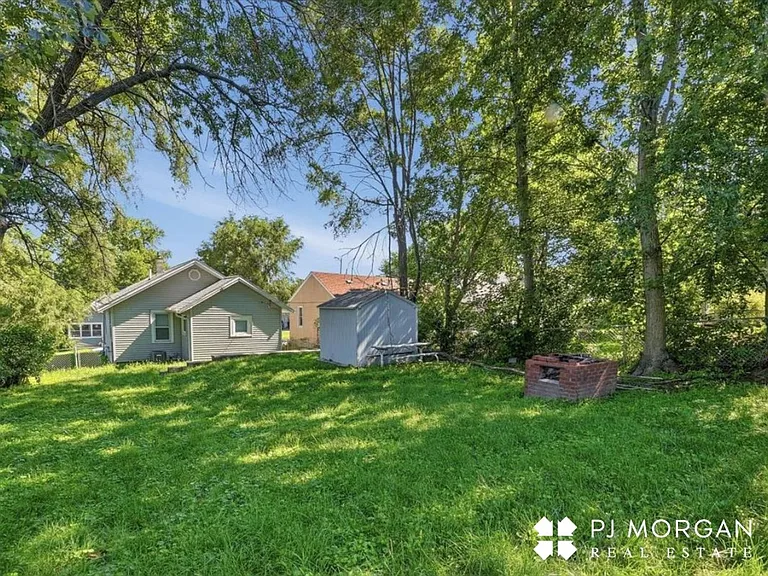 6031 Pine St — Photo 25