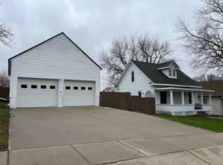 203 S Murray St, Bloomfield, NE 68718