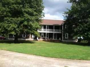 5021 Secretariat Dr, Richmond, KY 40475