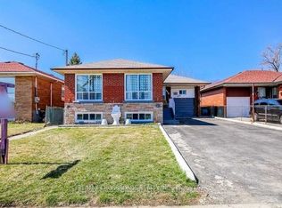 648 Brimley Rd, Toronto, ON M1J1B9