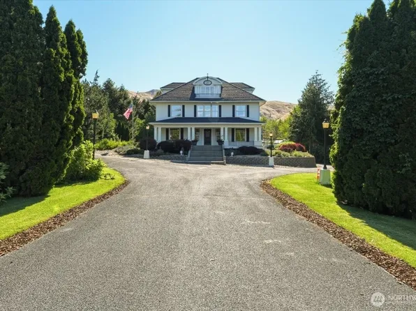 5397 Hughes Road, Cashmere, WA 98815