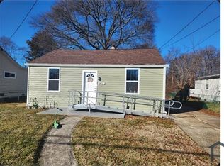 912 Renfrew St, Essex, MD 21221