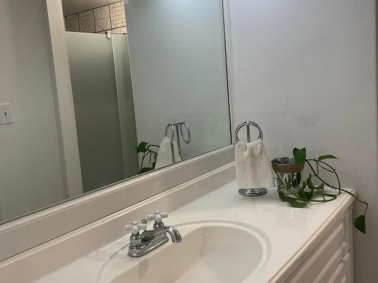 2103B Melrose Dr #2103 — Photo 27